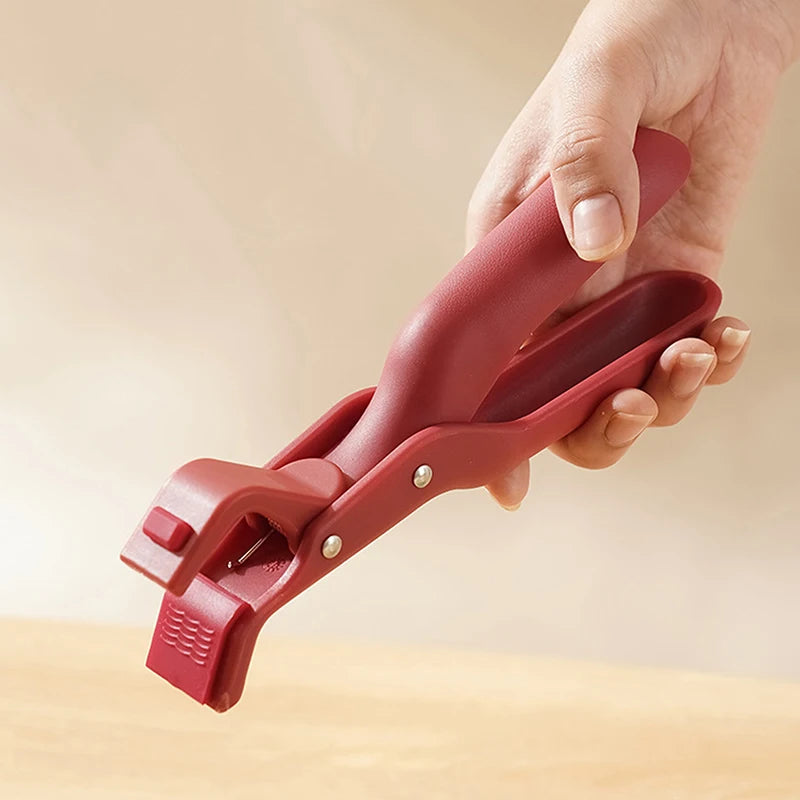 (1 + 1 Free) SafeGrip: The Handy Hot Dish Holder
